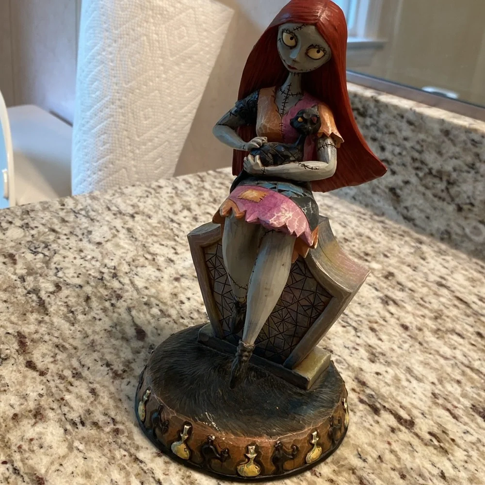 Disney Traditions Jim Shore Sally Smitten Seamstress Figure Nightmare Christmas - Picture 8 of 10